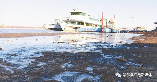 注意了！部分高速封閉，路面結冰黃色預警發布，請小心出行