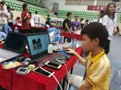 7小時現(xiàn)場造物!我校&ldquo;小創(chuàng)客&rdquo;赴廈門大學挑戰(zhàn)青少年迷你創(chuàng)客馬拉松比賽